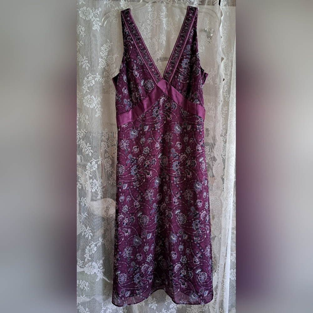 Purple, White and Periwinkle Print Sleeveless V-neck Midi Dress